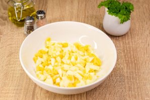 Диетический салат с тунцом и овощами Диетический салат с тунцом и овощами