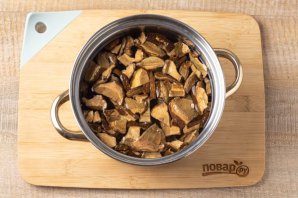 Грибной суп из сушеных грибов с перловкой Грибной суп из сушеных грибов с перловкой