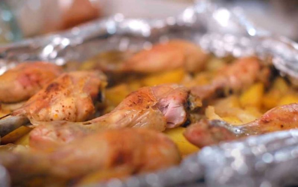 Курица в духовке кусочками — 6 самых вкусных рецептов
Курица в духовке кусочками — 6 самых вкусных рецептов