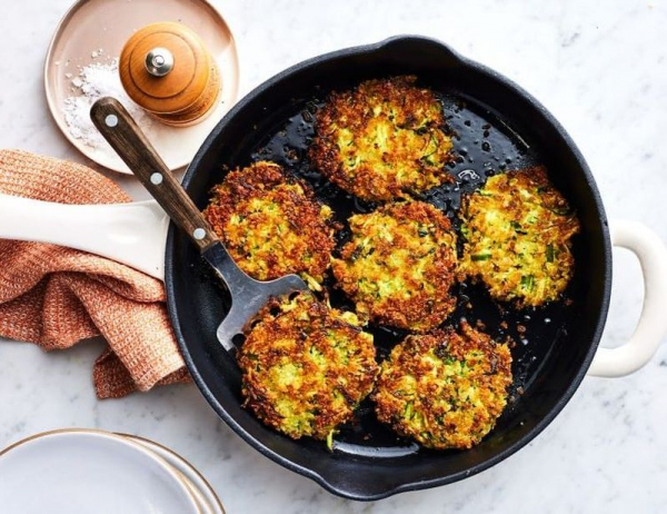 Кабачки на сковороде — 6 рецептов приготовления быстрых и вкусных молодых кабачков
Кабачки на сковороде — 6 рецептов приготовления быстрых и вкусных молодых кабачков