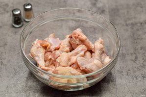 Крылышки по-канадски Крылышки по-канадски