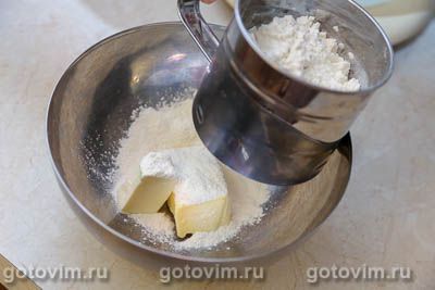 Торт из орехового безе с заварным кремом «Сенаторский» Торт из орехового безе с заварным кремом «Сенаторский»