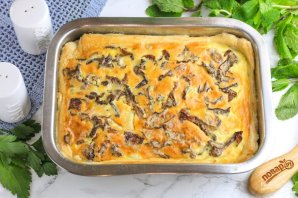 Пирог с лисичками на слоеном тесте Пирог с лисичками на слоеном тесте