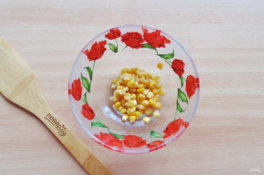 Салат с яйцом и ветчиной Салат с яйцом и ветчиной