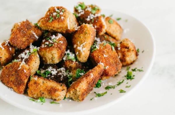 Наггетсы куриные в домашних условиях на сковороде в панировке
Наггетсы куриные в домашних условиях на сковороде в панировке