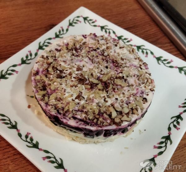 Рецепт: Салат из свеклы с орехами - витаминный слоеный салат с сыром, зеленым луком Рецепт: Салат из свеклы с орехами - витаминный слоеный салат с сыром, зеленым луком