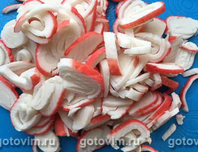 Салат с крабовыми палочками и помидорами «Сен-Флур» Салат с крабовыми палочками и помидорами «Сен-Флур»