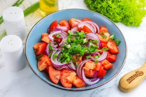 Салат из помидоров с соевым соусом Салат из помидоров с соевым соусом