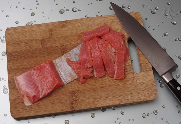 Бутерброды с семгой и авокадо