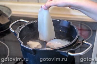 Салат оливье с кальмарами