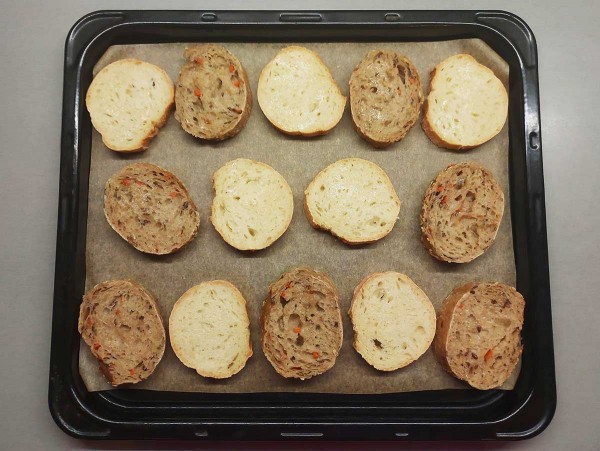 Бутерброды с семгой и авокадо