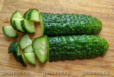 Салат «Гурман» с копченым кальмаром