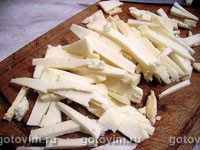 Салат из кальмаров с черносливом