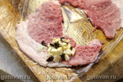 Свиные рулетики с вялеными томатами и моцареллой Свиные рулетики с вялеными томатами и моцареллой