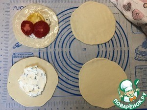 Галеты с помидорами Галеты с помидорами