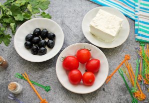 Канапе с маслинами и сыром Канапе с маслинами и сыром