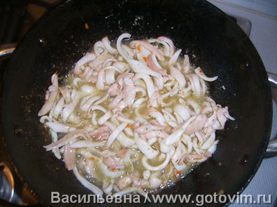 Сборный салат из кальмаров Сборный салат из кальмаров