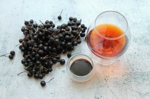 Черноплодка на коньяке в домашних условиях Черноплодка на коньяке в домашних условиях