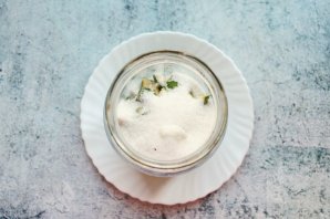 Настойка из фейхоа Настойка из фейхоа