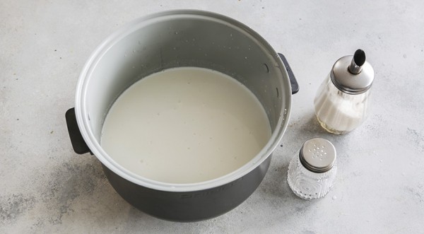 Манная каша в мультиварке на молоке, пошаговый рецепт с фото на 340 ккал Манная каша в мультиварке на молоке, пошаговый рецепт с фото на 340 ккал