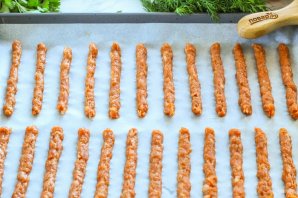 Закусочные колбаски "Джерки" из свиного фарша Закусочные колбаски "Джерки" из свиного фарша