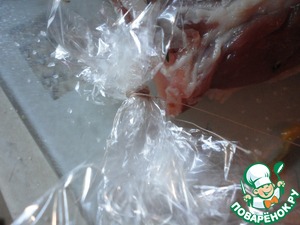 Баранье бедро, запеченное в духовке