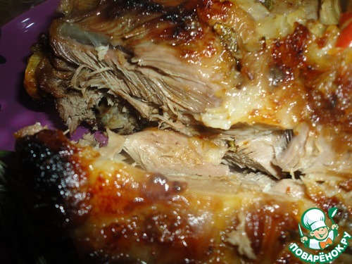 Баранье бедро, запеченное в духовке