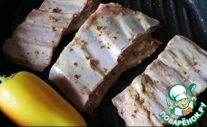 Бараньи рёбрышки с кориандром и мятным соусом