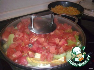 Баранина с баклажанами, картофелем, перцем и помидорами Баранина с баклажанами, картофелем, перцем и помидорами