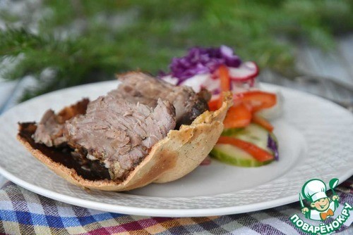 Баранина в соленом тесте "Яйцо динозавра"