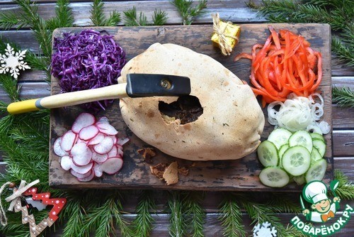 Баранина в соленом тесте "Яйцо динозавра"