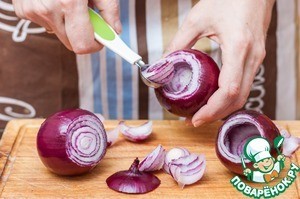 Баранина, запеченная в красном луке Баранина, запеченная в красном луке