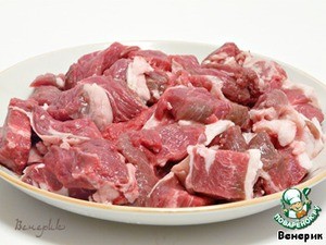 Баранина, запеченнная с помидорами