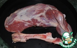 Баранья лопатка в мятно-лимонном маринаде Баранья лопатка в мятно-лимонном маринаде