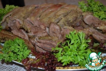 Баранья лопатка в мятно-лимонном маринаде Баранья лопатка в мятно-лимонном маринаде