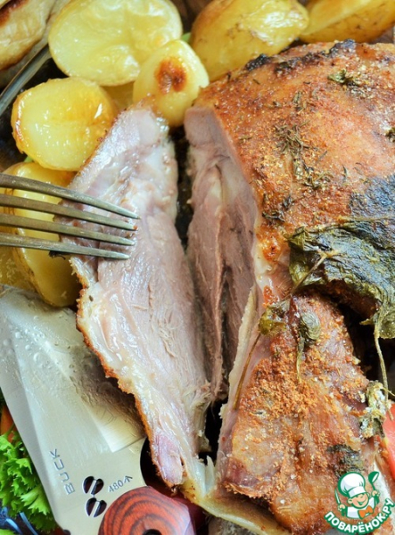 Баранья лопатка в соляной корочке Баранья лопатка в соляной корочке