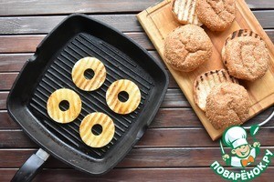 Бургеры с индейкой терияки и ананасами Бургеры с индейкой терияки и ананасами