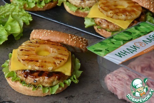 Бургеры с индейкой терияки и ананасами Бургеры с индейкой терияки и ананасами