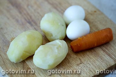 Салат оливье с кальмарами