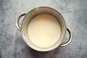 Шарлотка с савоярди Шарлотка с савоярди