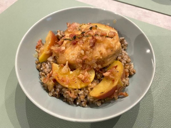 Курица с гречкой в сковороде — рецепт приготовления в домашних условиях
Курица с гречкой в сковороде — рецепт приготовления в домашних условиях