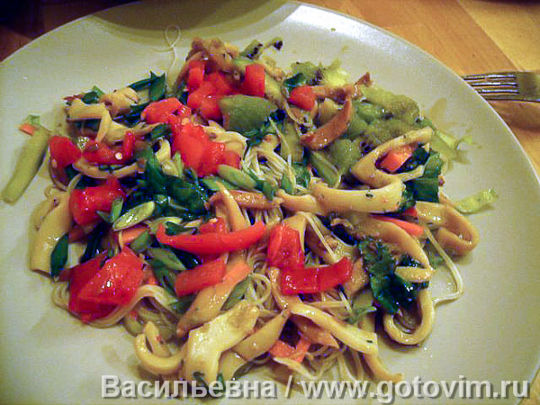 Сборный салат из кальмаров Сборный салат из кальмаров