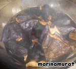 Долма из сушеных баклажанов с пряным соусом Долма из сушеных баклажанов с пряным соусом