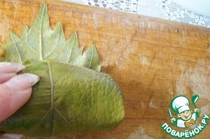 Долма под соусом из мацони