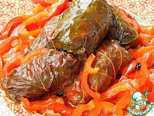 Долма с тушеным перцем Долма с тушеным перцем
