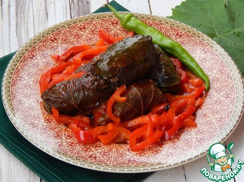 Долма с тушеным перцем Долма с тушеным перцем