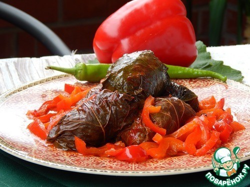 Долма с тушеным перцем Долма с тушеным перцем