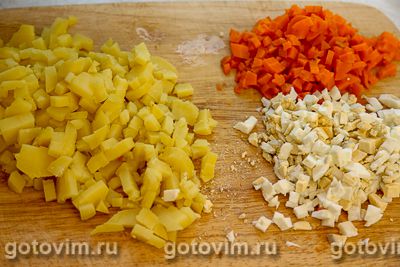 Оливье с копченым кальмаром