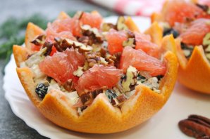 Салат с курицей в грейпфруте Салат с курицей в грейпфруте