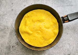 Омлет без масла на сковороде Омлет без масла на сковороде